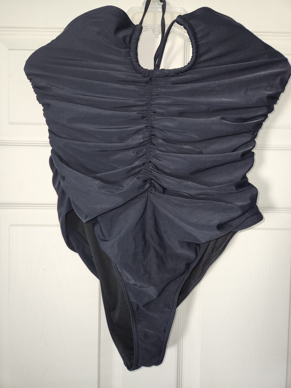 Ruched Front & Back 1pc Swimsuit w/ Halter Neckline EUC